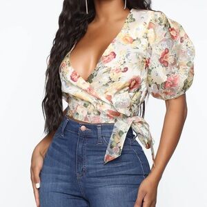 Brunch Floral Top!